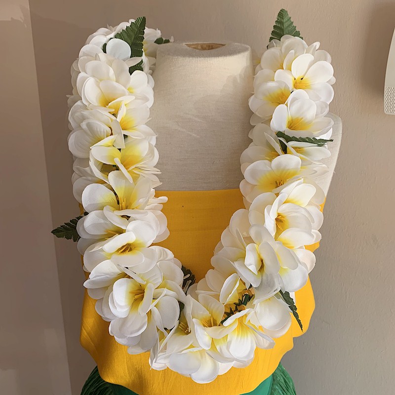 Double Plumeria Lei Details - Aloha Hula Supply